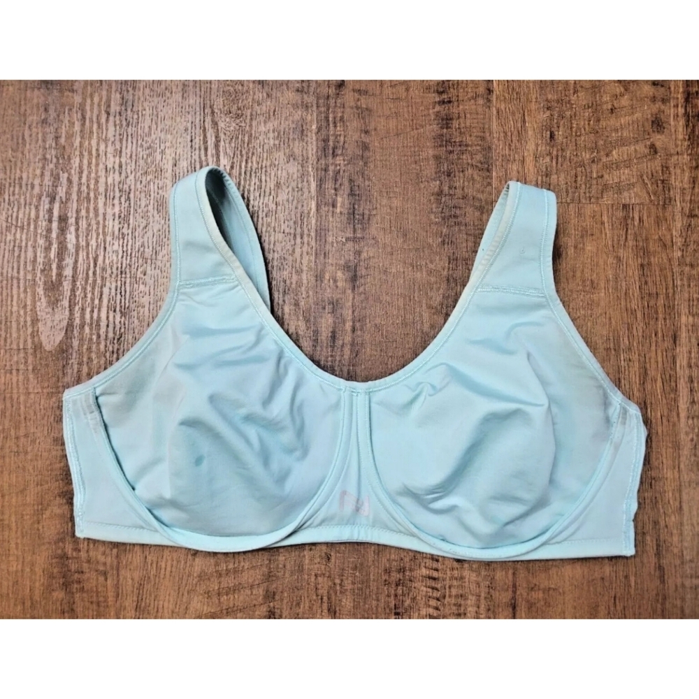 Nola underwire sports bra